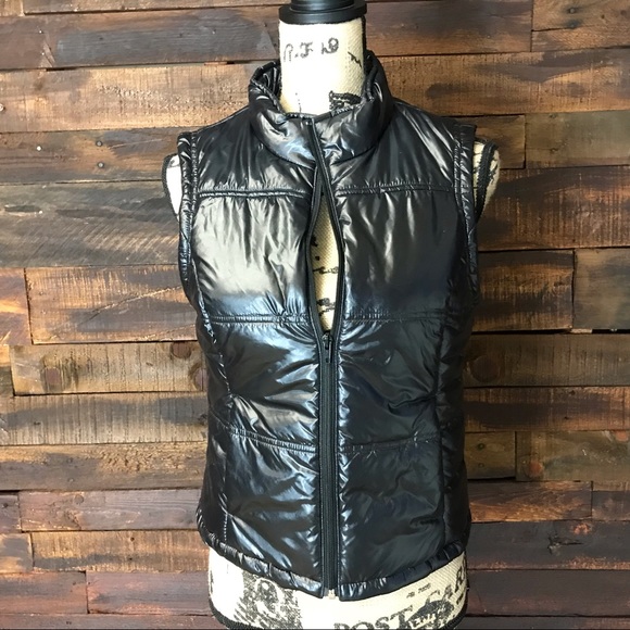 Princess Vera Wang Vest - Picture 2 of 6